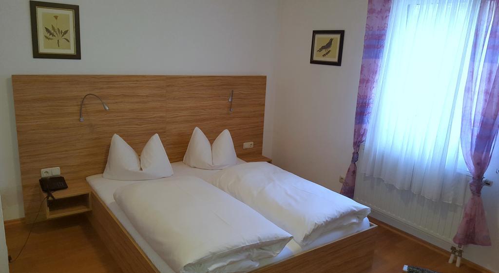 Gaestehaus Langhammer Bubenreuth Quarto foto